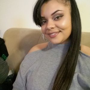 Meet your Posher, Simone